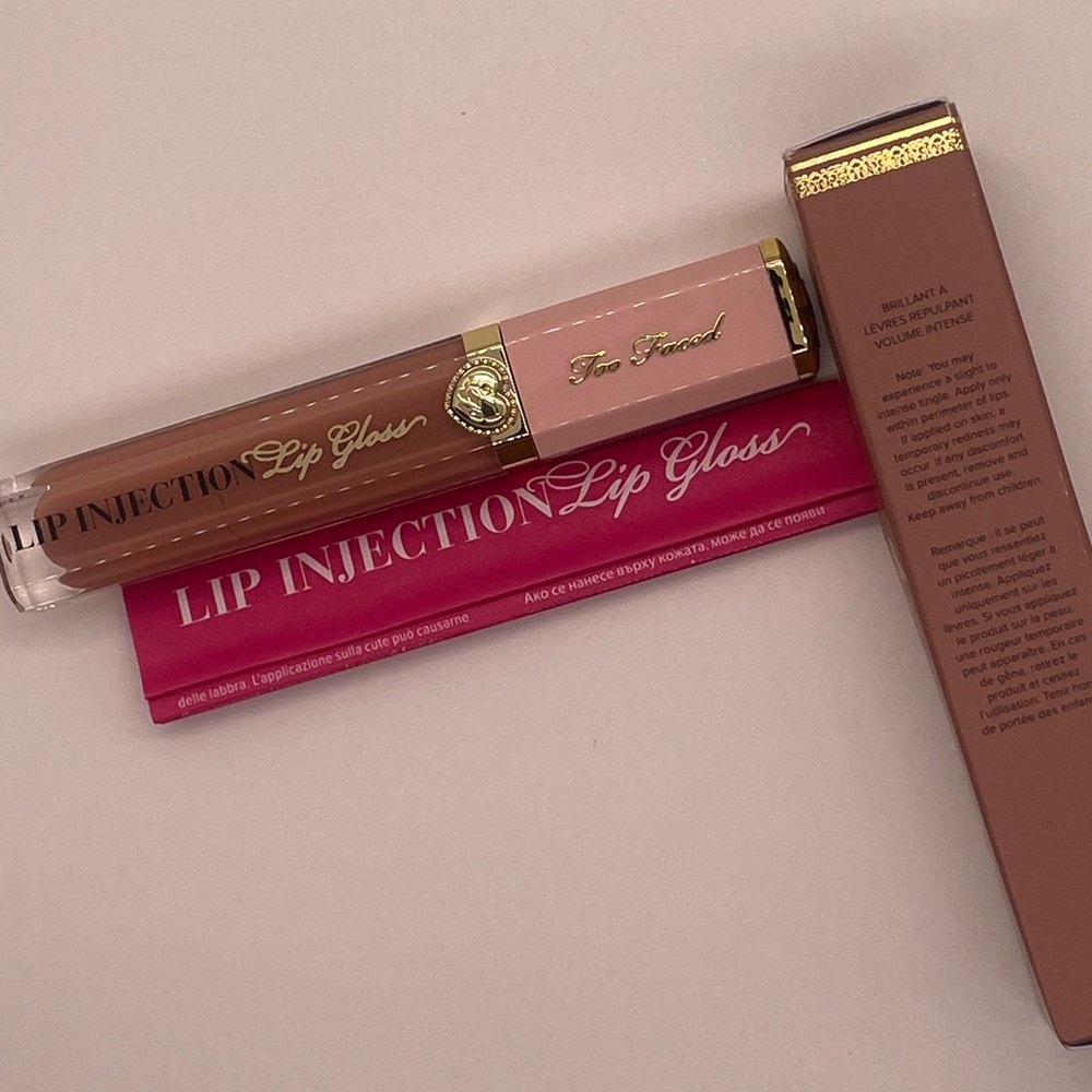 Too Faced Lip Injection - Picture 2 of 6